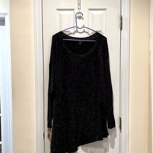 Flattering Black Sweater Tunic Style